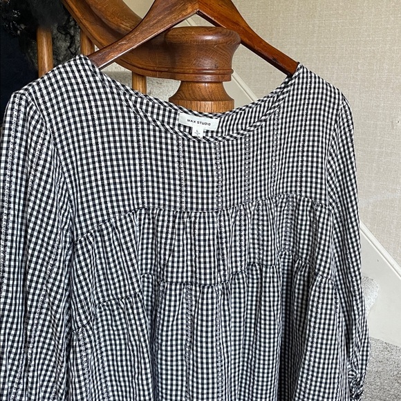 Max Studio Black and White Checkered Gingham Blouse - Picture 2 of 10